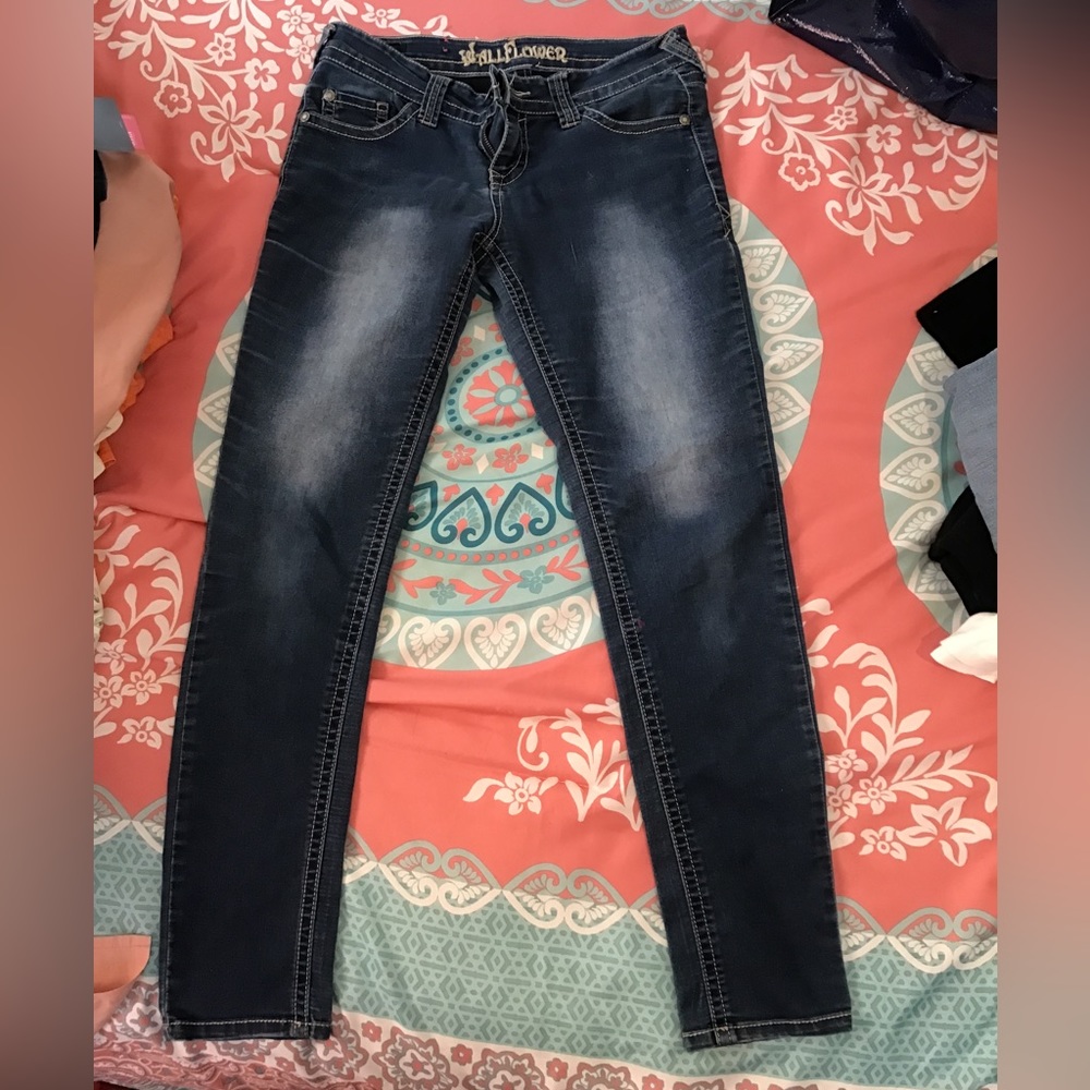 Women’s Wallflower jeans